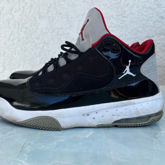 JORDAN Max Aura 2 ‘Black Cement’ - Picture 3 of 4